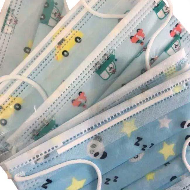 Modelo atractivo lindo disponible de las mascarillas de los niños no tejidos